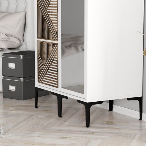 Kumsal PR - White White Wardrobe slika 4