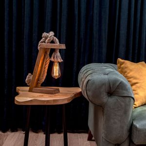 PP166 Lampa za sto od orahovog drveta