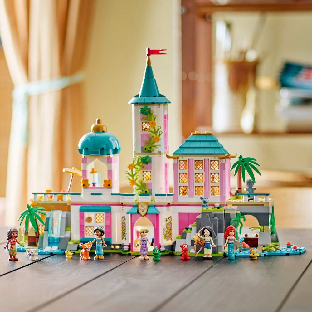 LEGO 43267 Princess Castle & Royal Pets slika 7
