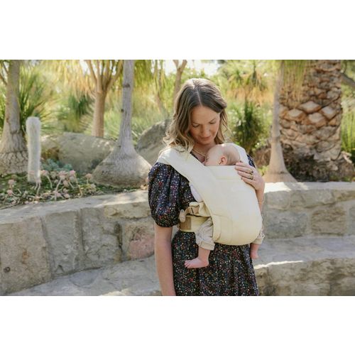 Ergobaby Embrace nosiljka Cream slika 22