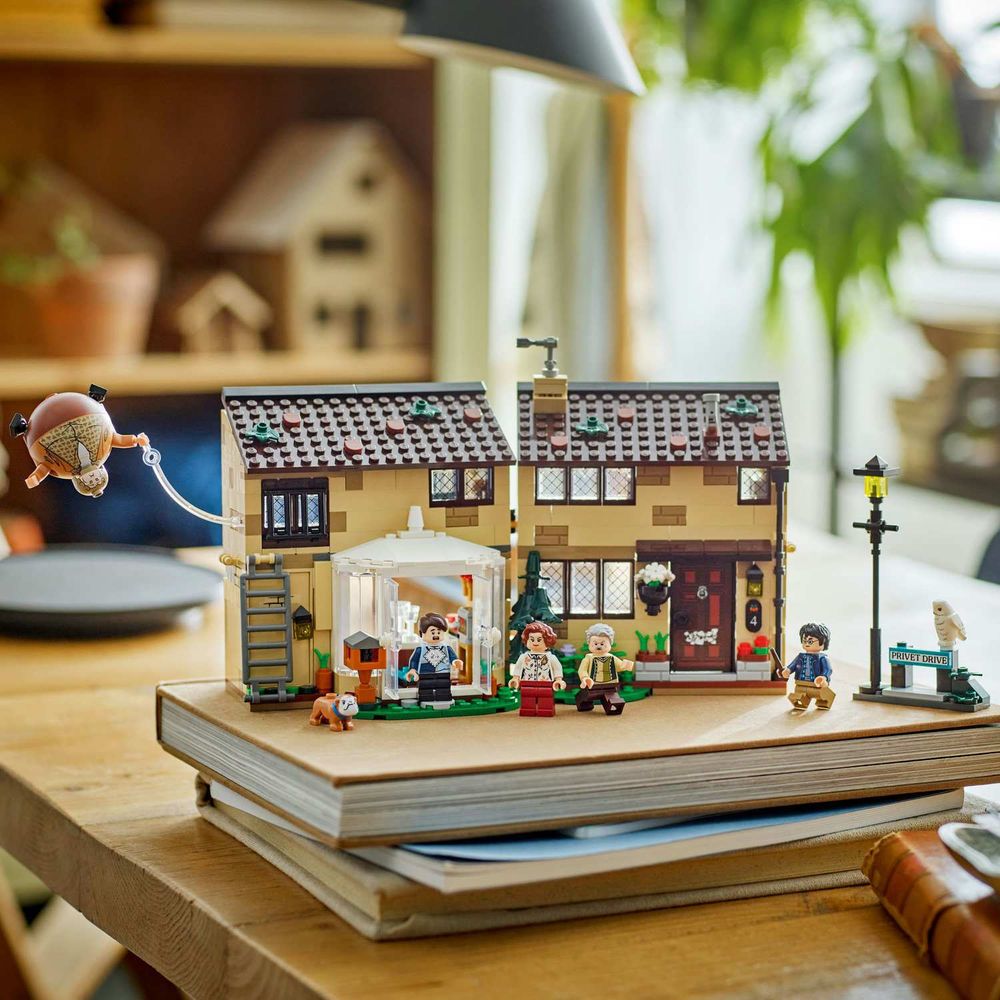 LEGO 76451 Privet Drive: Aunt Marge's Visit slika 7