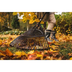 FISKARS grablje za lišće Solid 1735x646mm Al drška 1015645