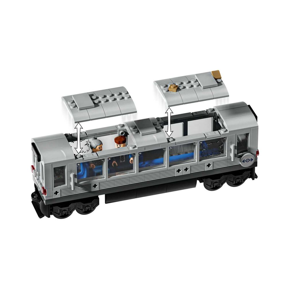 LEGO 76321 Spider-Man vs. Doc Ock Subway Train Scene slika 5