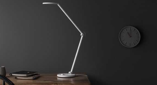 Pomoću aplikacije Mi Smart Home upravljate Xiaomi Mi Smart LED Desk Lamp Pro