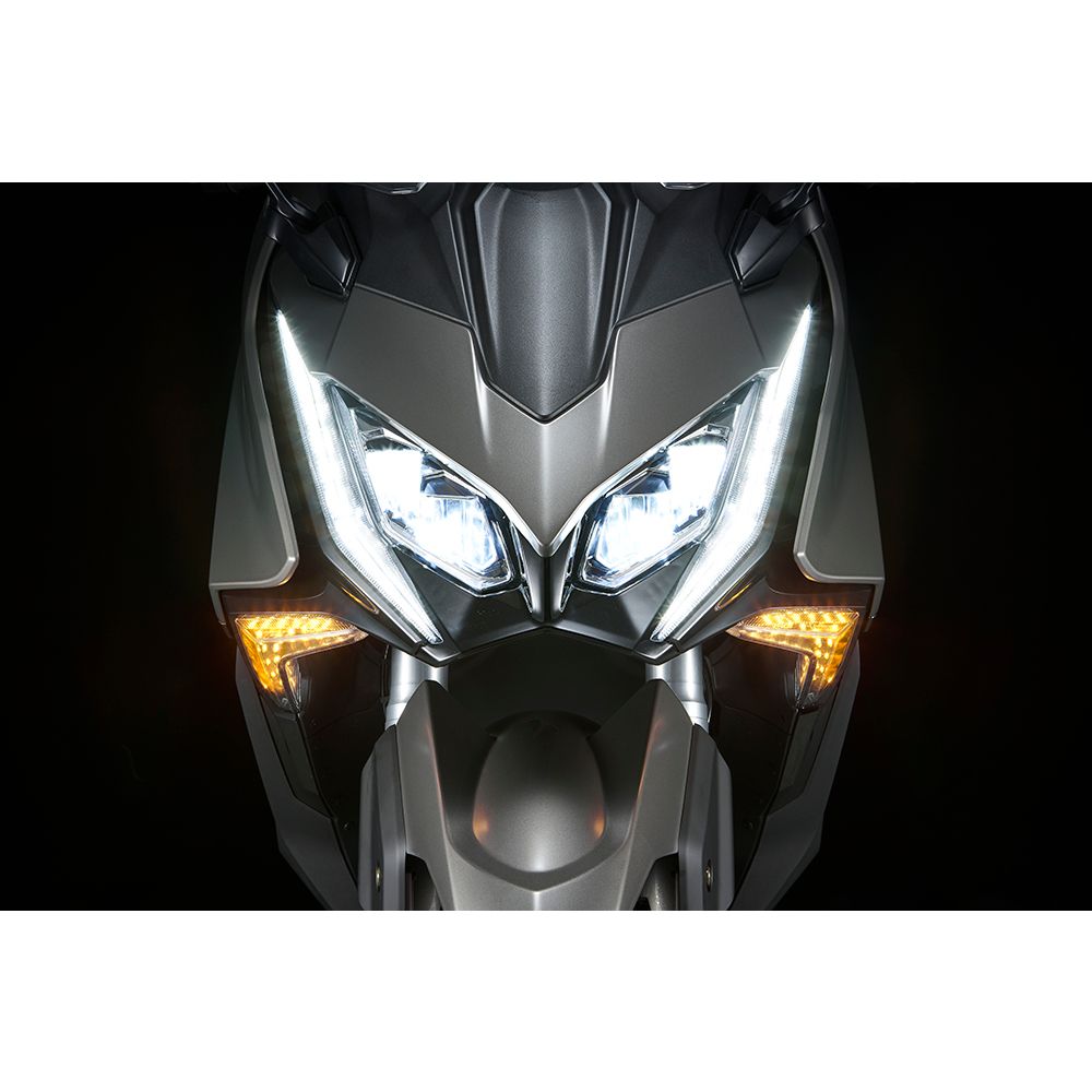 Motor - skuter Kymco AK 550 Premium - 550cc slika 12