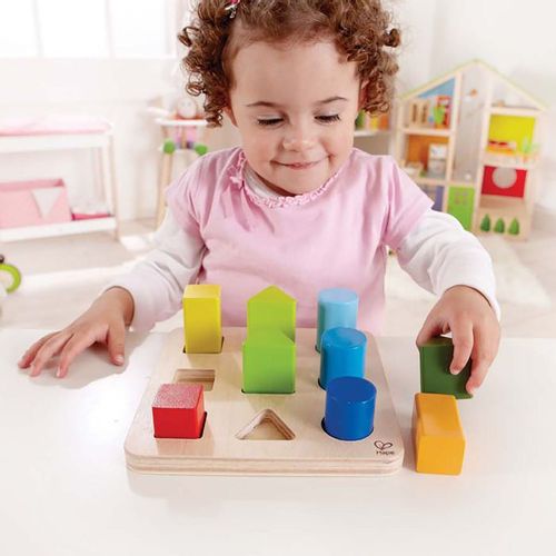 Hape Drvena sorter slagalica Color and Shape Sorter E0426A slika 4