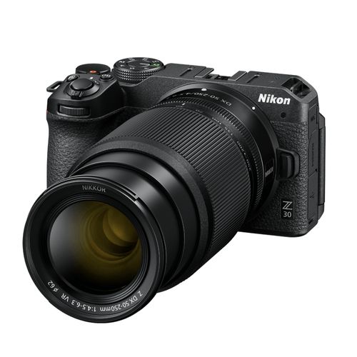 NIKON Dig Z30 + 18-140mm f/3.5-6.3 VR DX slika 6