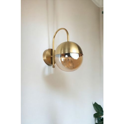 Küre Aplik Eskitme Bal Camlı Gold
Amber Wall Lamp slika 2