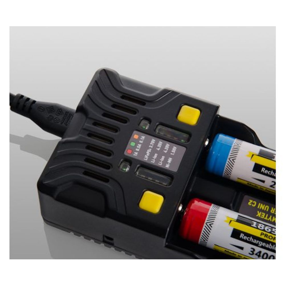 Armytek Univerzalni punjač za baterije Uni C2 slika 3