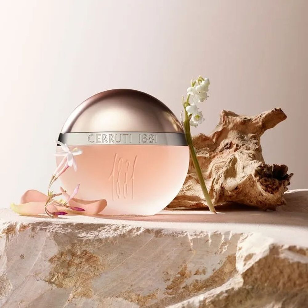 Cerruti 1881 Pour Femme Eau de Toilette 50ml slika 3