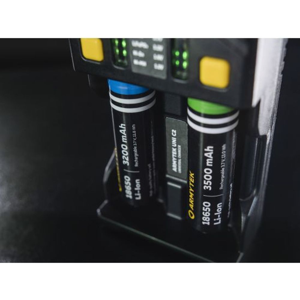 Armytek Univerzalni punjač za baterije Uni C2 slika 14