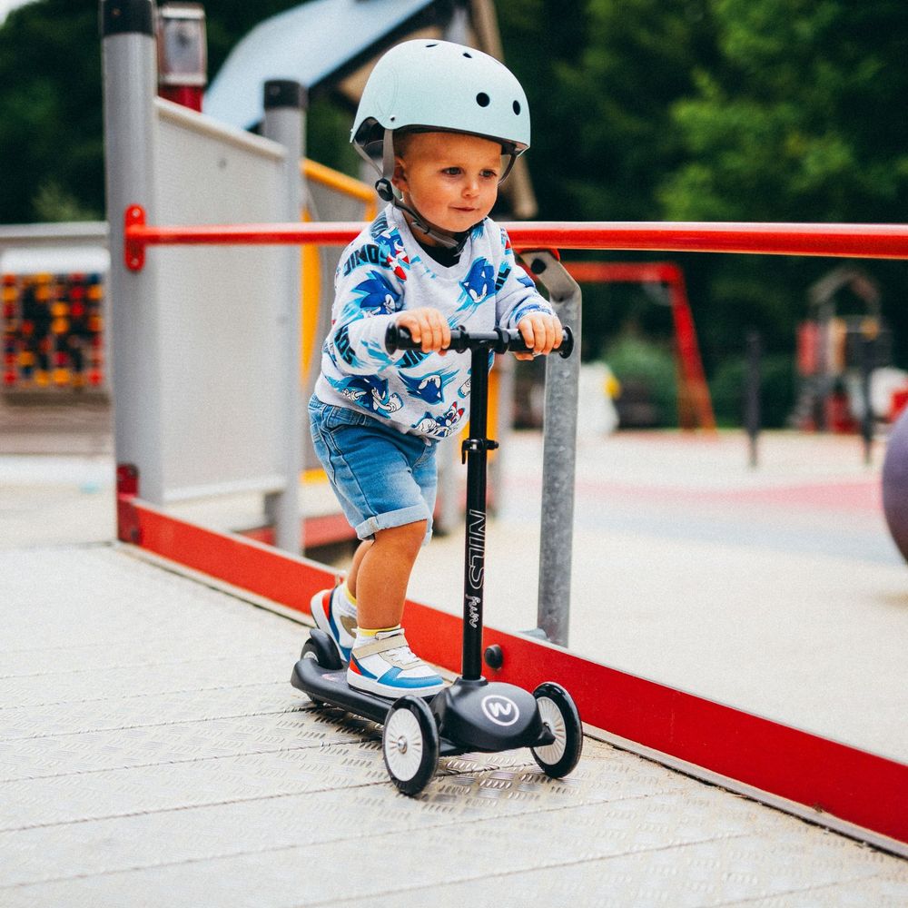 Nils Fun dječji romobil, svemirski dizajn slika 3