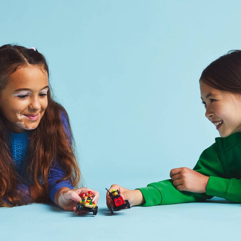 LEGO 60458 Auto dostavljača pizze vs. vatrogasno vozilo u utrci slika 7