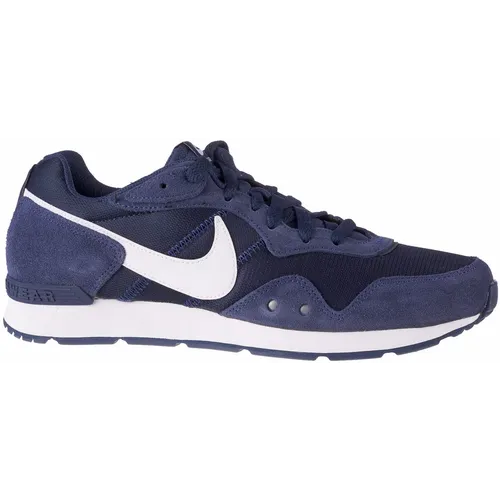 Nike venture runner ck2944-400 slika 13