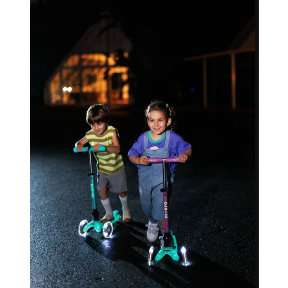 Micro Dječiji romobil Mini Deluxe Foldable Orion LED Pink slika 7