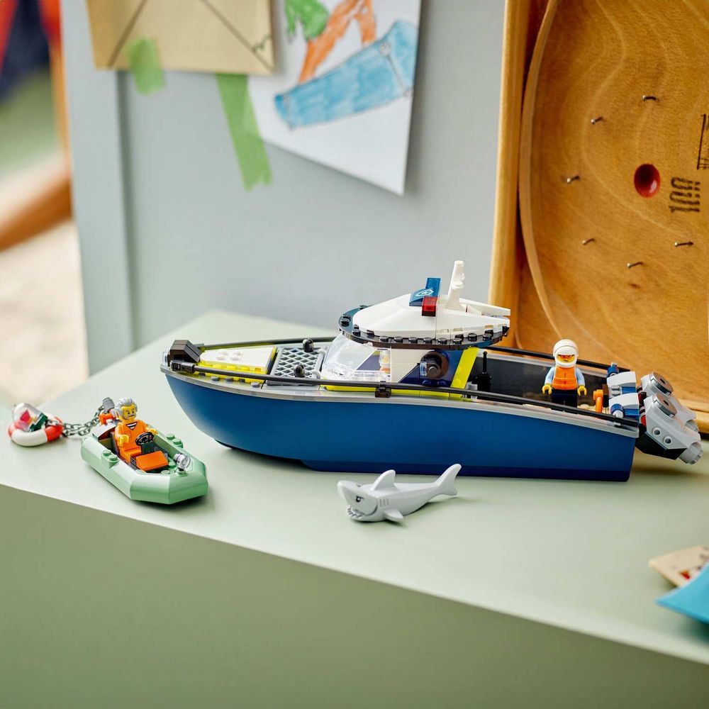 LEGO 60456 Police Boat slika 7