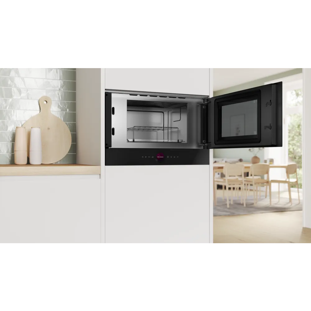 BOSCH mikrovalna Serie 8| CRNA,900W,AutoPilot 10, 21l,Roštilj, 90,180,360,600, Boots W slika 3