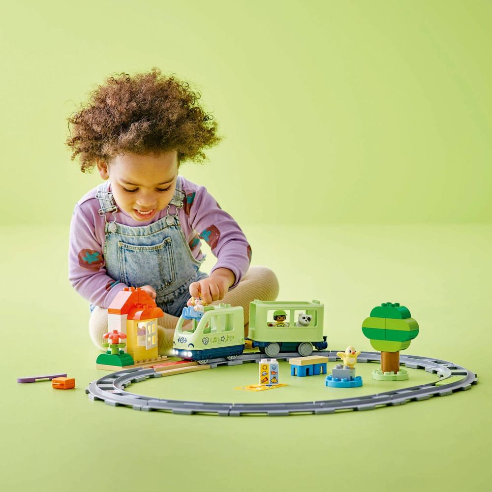 LEGO 10427 Interaktivni avanturistički voz slika 6