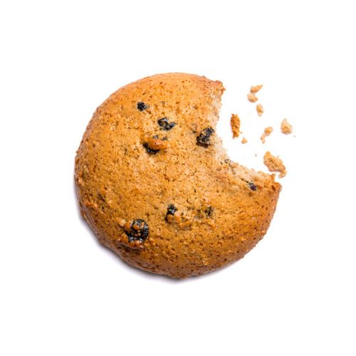 BOMBBAR Nisko-kalorični nepreliveni cookie, crna ribizla - borovnica 40g slika 2