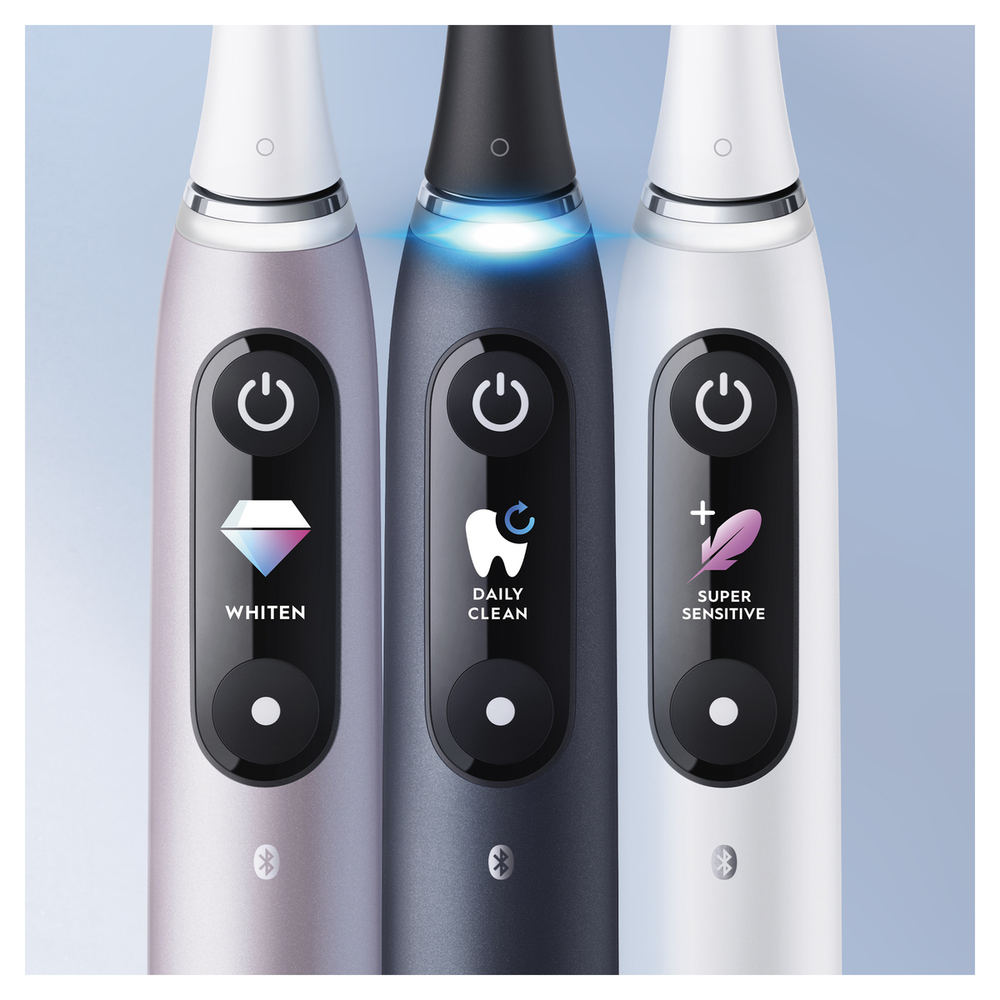 Oral B četkica za zube iO Series 9 Black Onyx slika 2