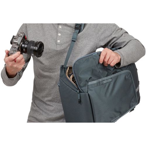 Thule Covert DSLR Backpack 24L ruksak za fotoaparat sivi slika 4