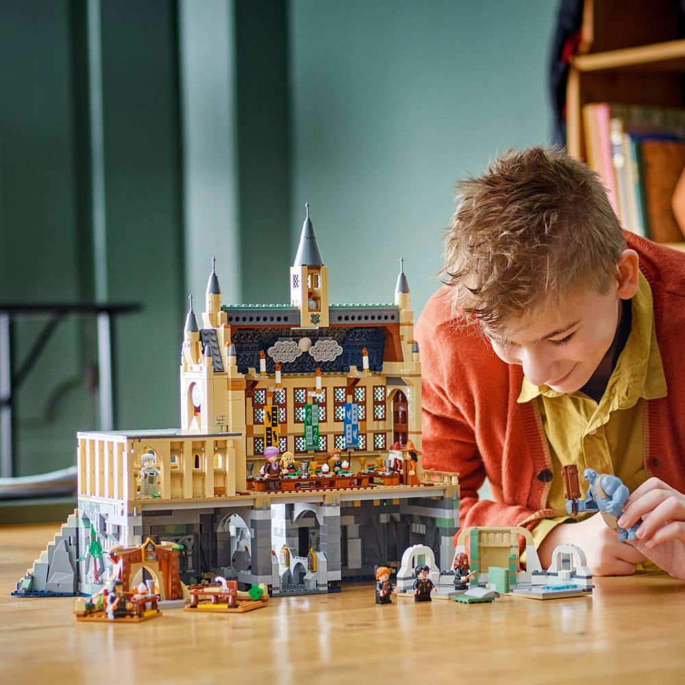 LEGO 76435 Hogwarts™ dvorac: Velika dvorana slika 12