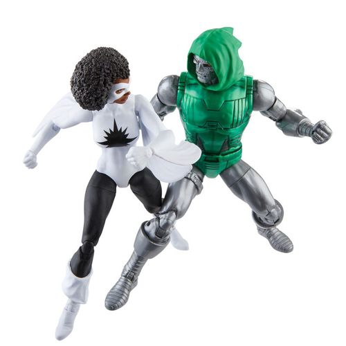 Marvel Avengers Beyond Earths Mightiest Captain Marvel vs Doctor Doom figure 15cm slika 3