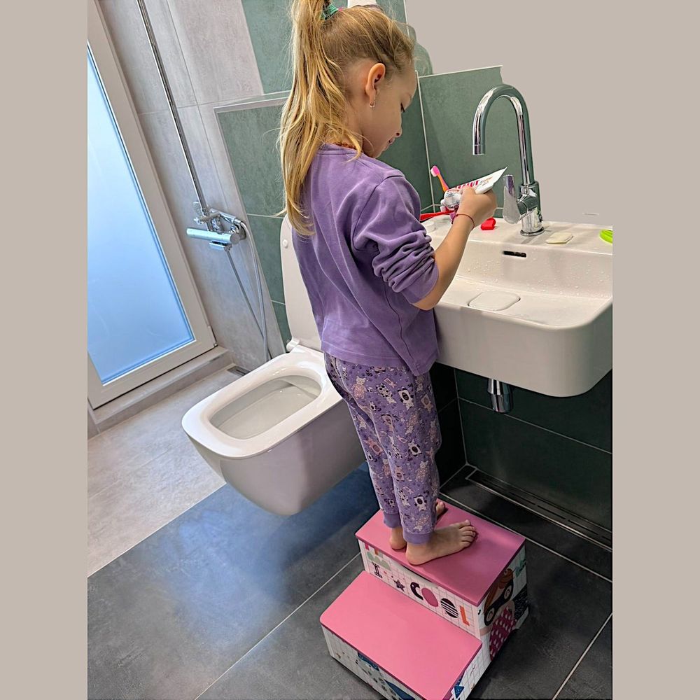 Kinder Home Drvena multifunkcionalna Stepenik stolčica Super Girl slika 6