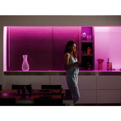 Philips HUE hue lightstrip plus v4 emea 2m base kit slika 5