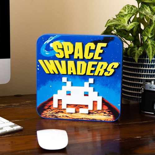 MERCHANDISE OFFICIAL SPACE INVADERS 3D LAMP slika 1