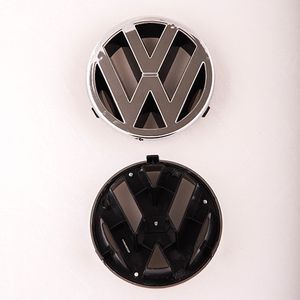 Plastična oznaka za VW Golf 4 / Passat 97-00 - Prednja