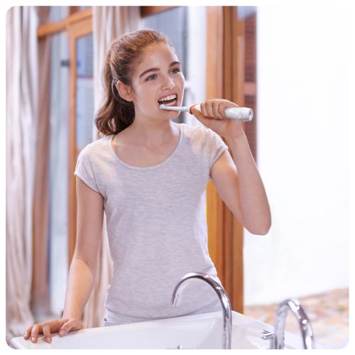 Oral-B teen električna četkica  slika 4