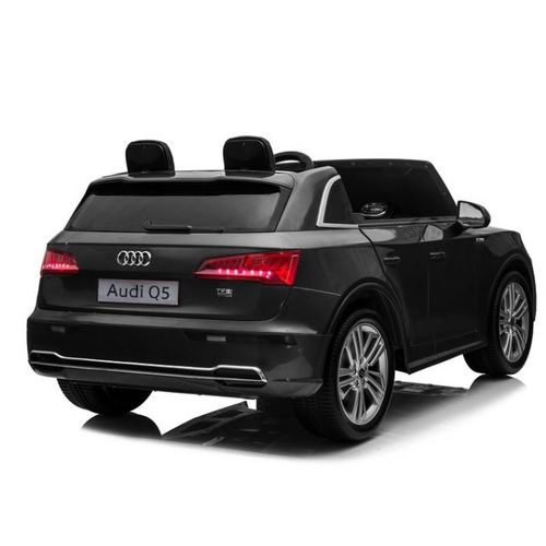 Licencirani Audi Q5 dvosjed crni lakirani - auto na akumulator slika 5