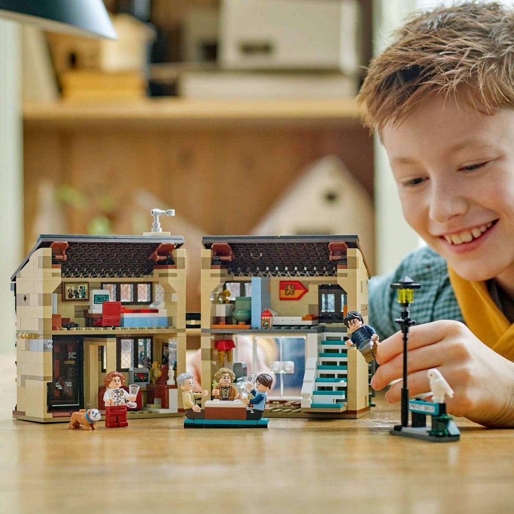 LEGO 76451 Privet Drive: Aunt Marge's Visit slika 8