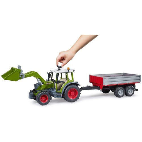 BRUDER traktor Fendt Vario 211 s prednjim utovarivačem i kiper prikolicom 02182 slika 5