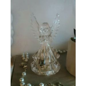 Svjetleća figurica anđeo 