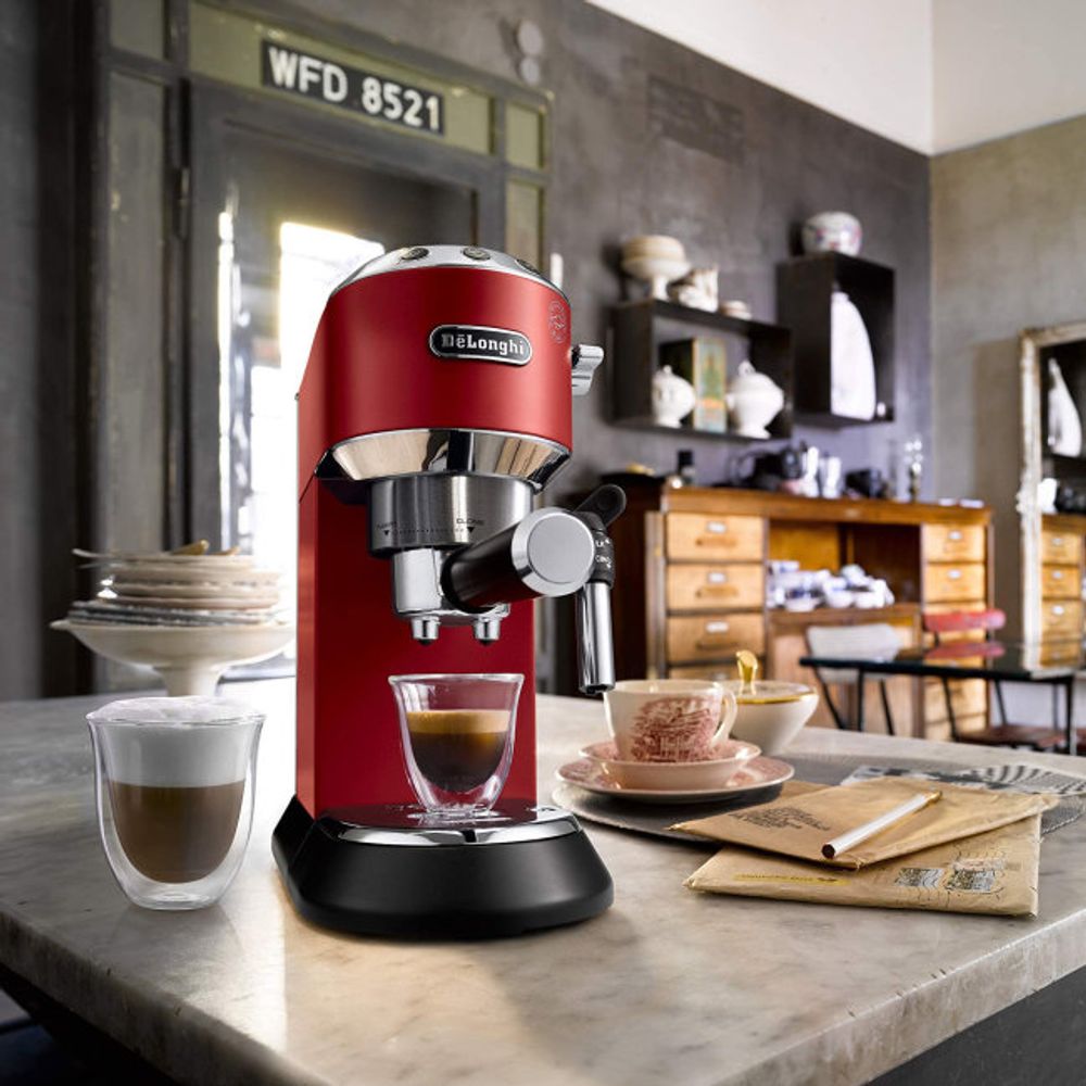 DeLonghi Aparat za kafu Dedica Style EC685.R / 15 bar slika 5