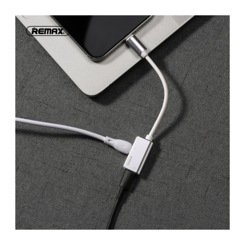 Adapter REMAX za slusalice I punjenje iPhone RL-LA02i beli slika 3