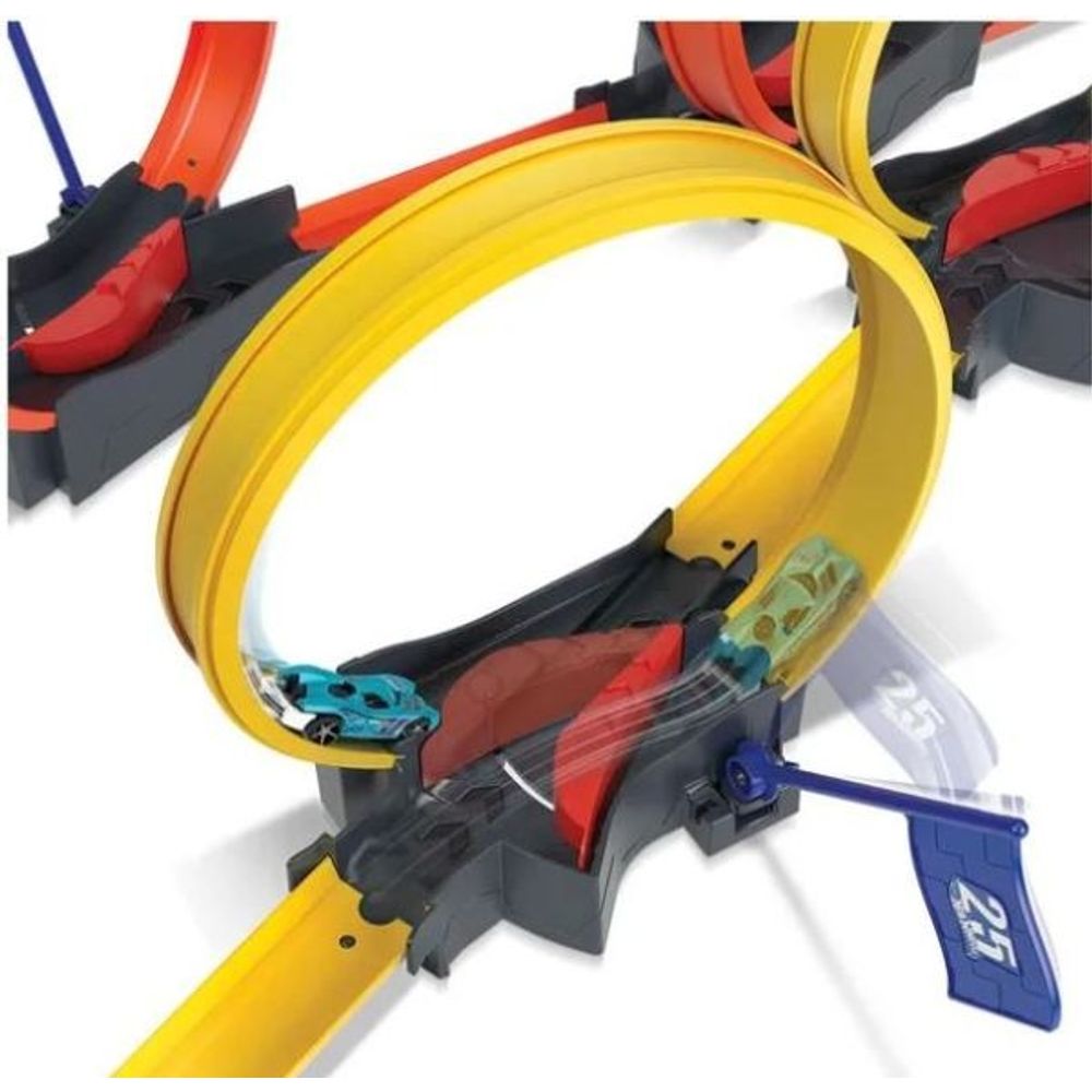 Hot Wheels Action Milti-Loop Raceoff Staza sa višestrukim petljama i autićem slika 3