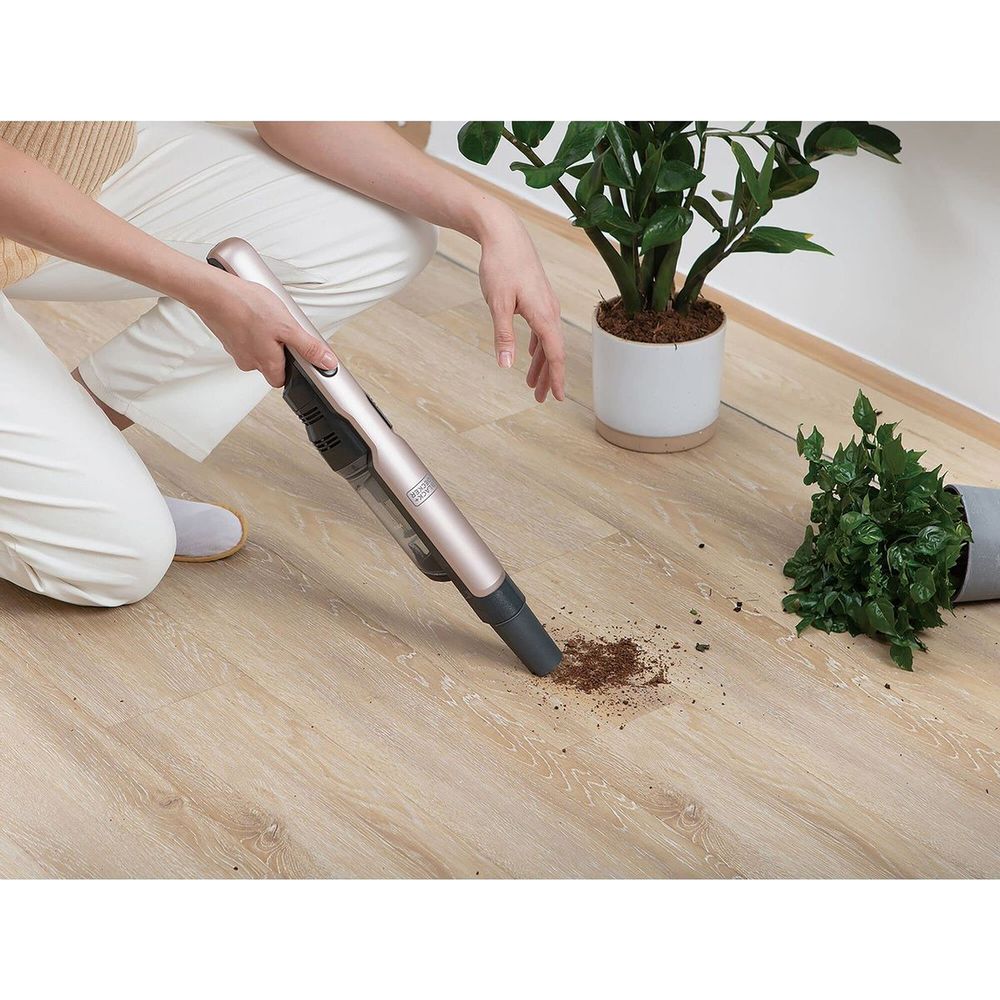 AKUMULATORSKI RUČNI USISAVAČ 12V SA PUNILOM Black &amp; Decker DVC320BRG slika 3