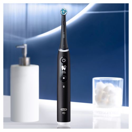 Oral-B električna četkica iO6 black slika 5