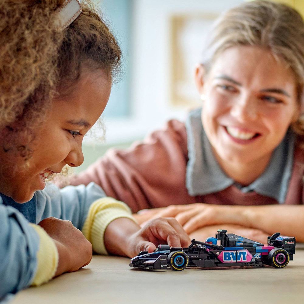 LEGO 77248 BWT Alpine F1® Team A524 Trkaći auto slika 8