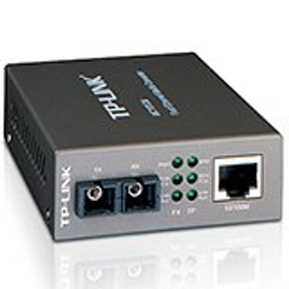 Media Filter TP-Link MC100CM, 10/100Mbps RJ45 to 100Mbps multi-mode SC fiber Converter, Full-duplex,up to 2Km, switching power adapter, chassis mountable slika 1
