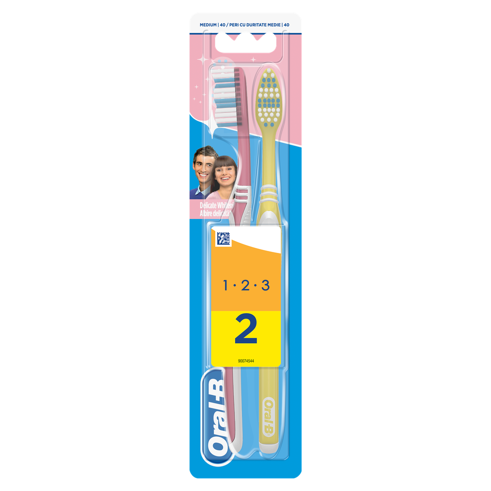 Oral B četkica za zube Delicate 40 medium 1+1 kom slika 1