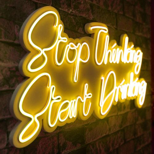 Wallity Ukrasna plastična LED rasvjeta, Stop Thinking Start Drinking - Yellow slika 7