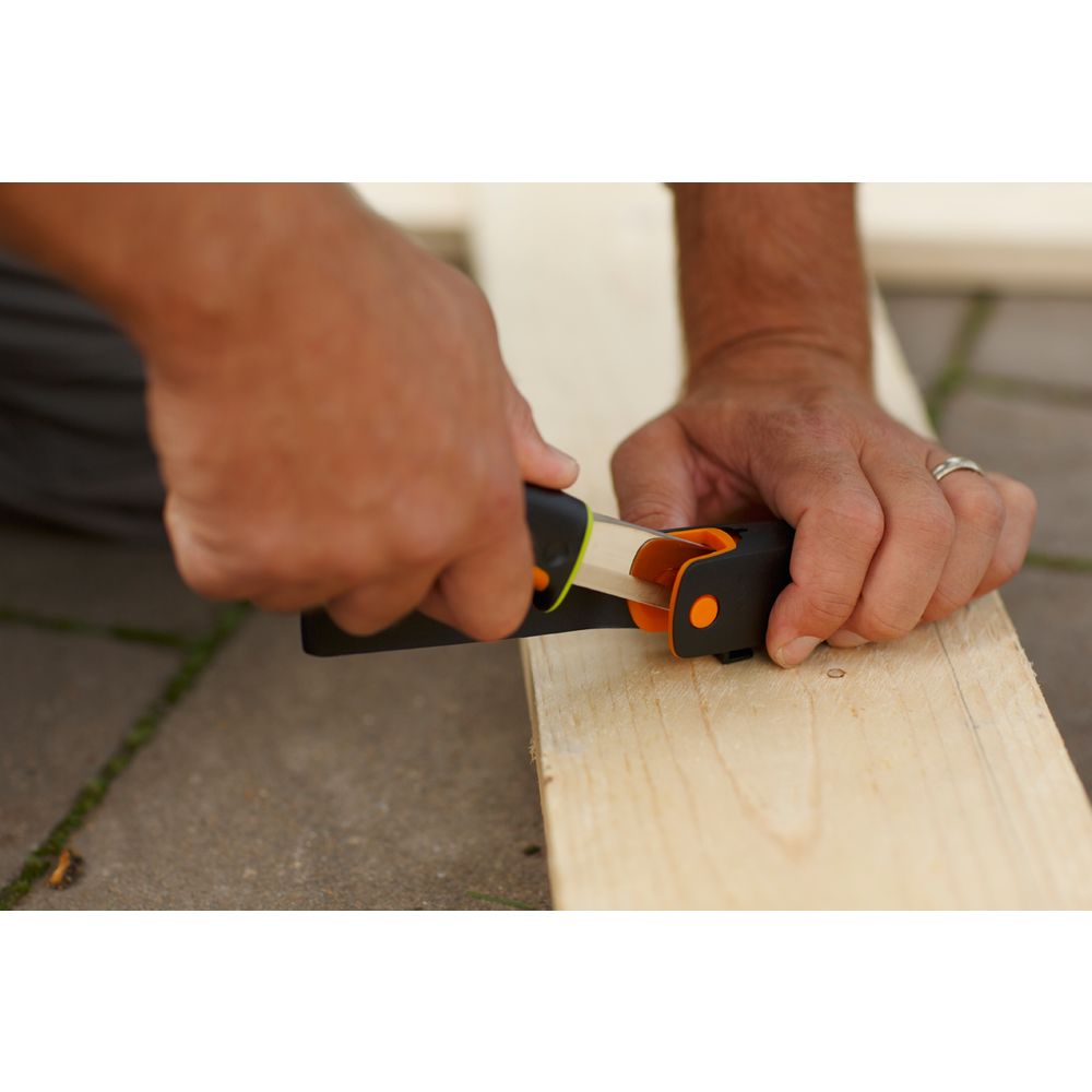Fiskars 1023619 Noz sa ostracem slika 3