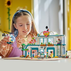 LEGO® FRIENDS 42621 Bolnica u Heartlake Cityju