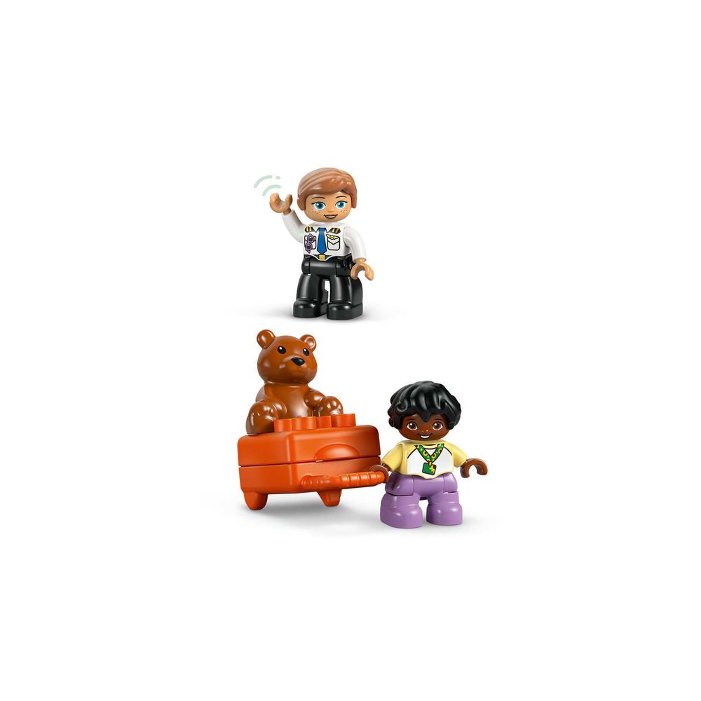LEGO 10443 First Time at the Airport slika 5