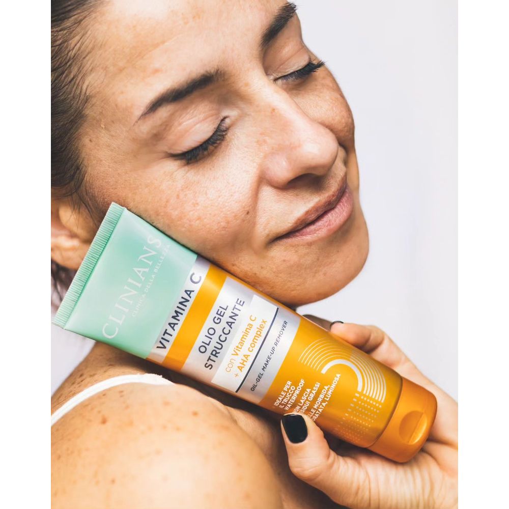 Clinians Uljni Gel za uklanjanje šminke sa vitaminom C 125 ml slika 3