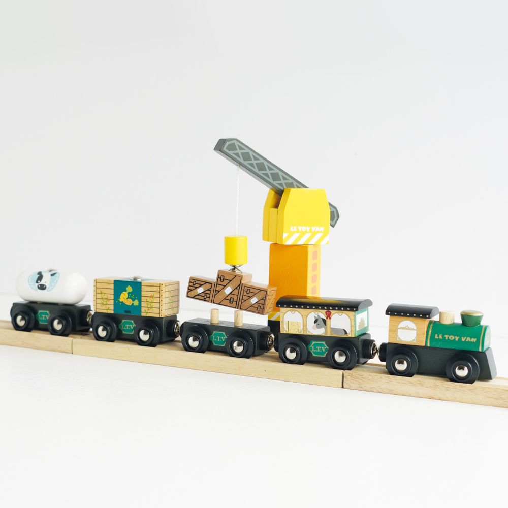 Le Toy Van Drveni vozić Great Green Train slika 5